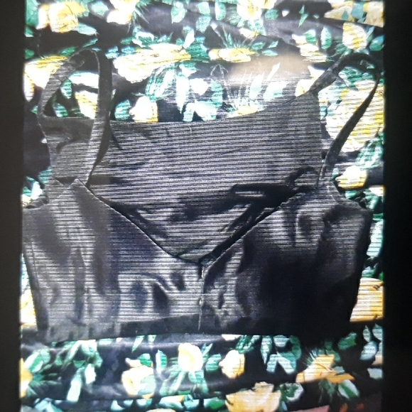 Two piece prom dress sz 18 but fits a 14/16 - Picture 6 of 10